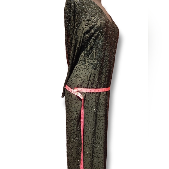 Long black beaded gown - Picture 6 of 10